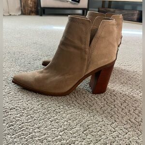 Vince Camuto Welland bootie